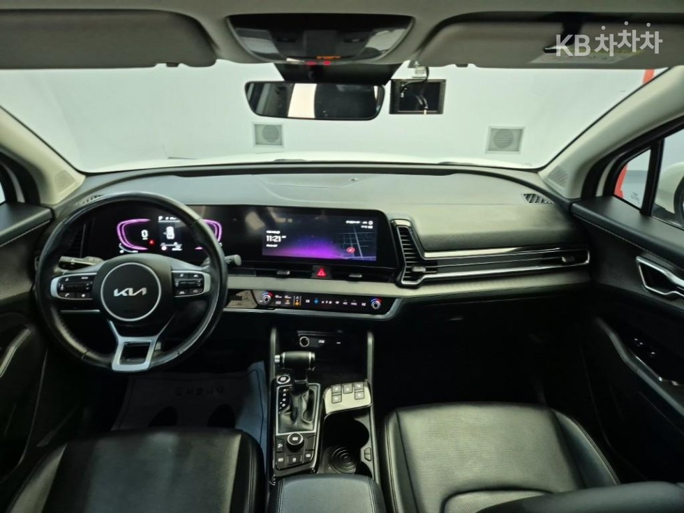 2023 - kia sportage