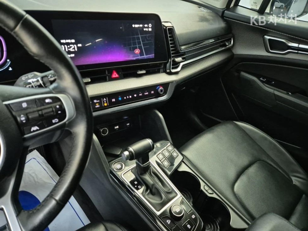 2023 - kia sportage