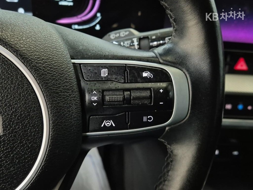 2023 - kia sportage