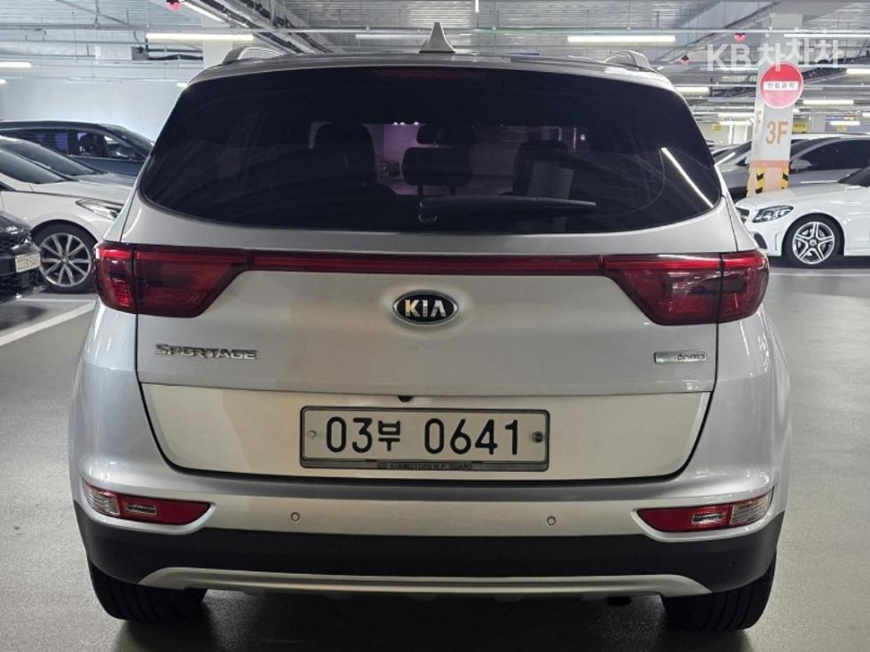 2016 - kia sportage