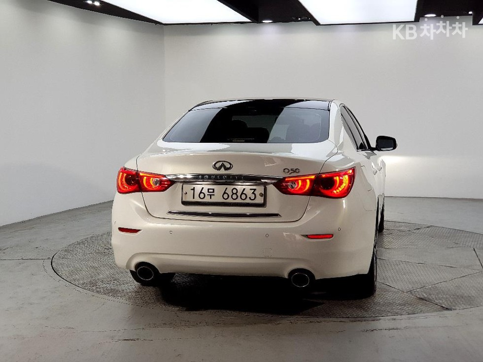 2014 - infiniti q50