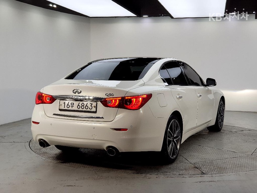 2014 - infiniti q50