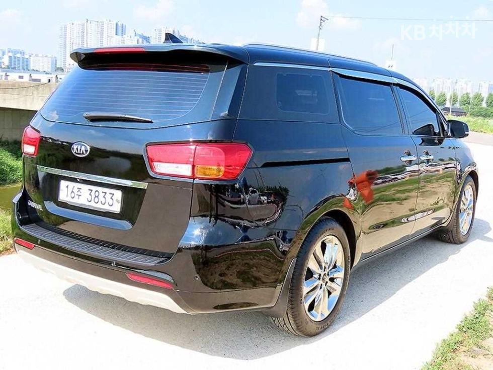 2015 - kia carnival
