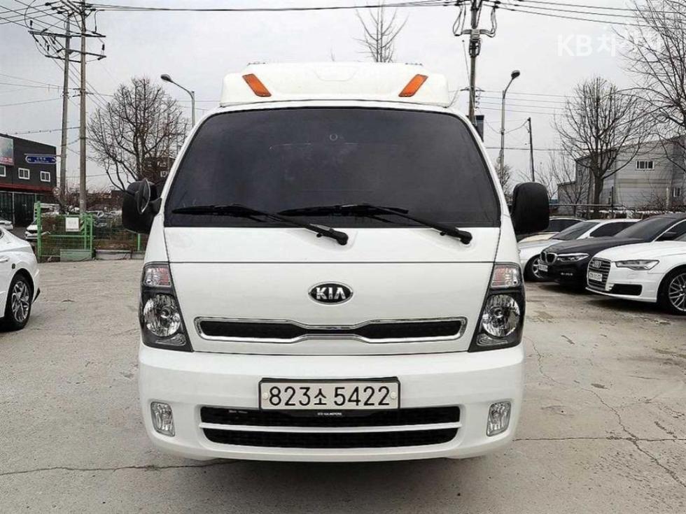2019 - kia bongo iii