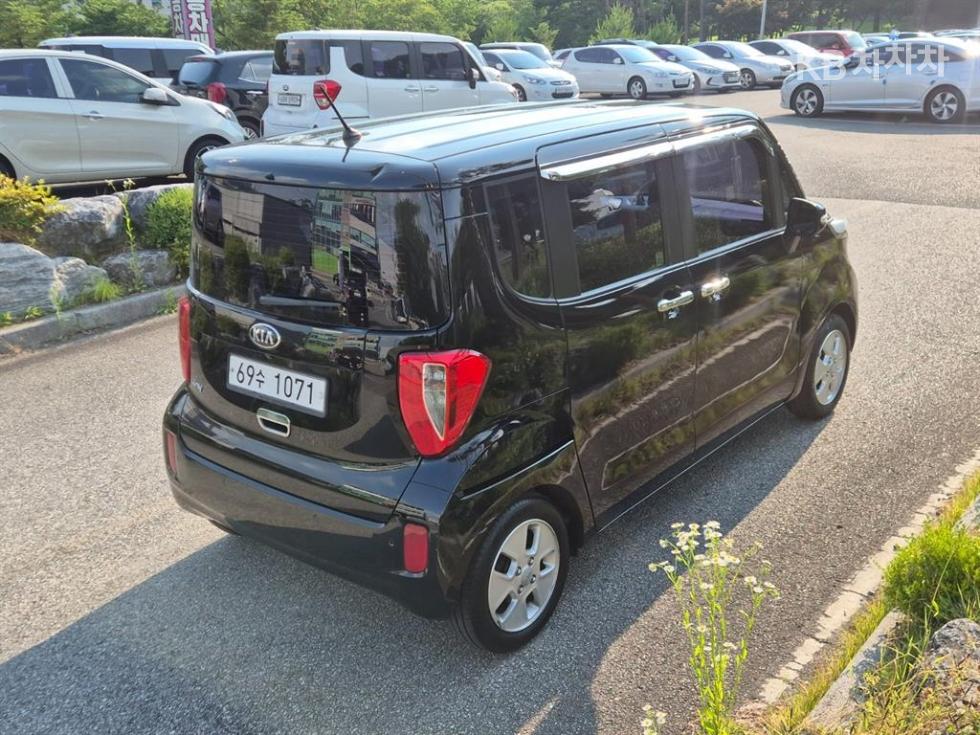 2014 - kia ray