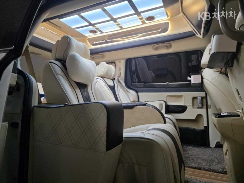 2018 - kia carnival