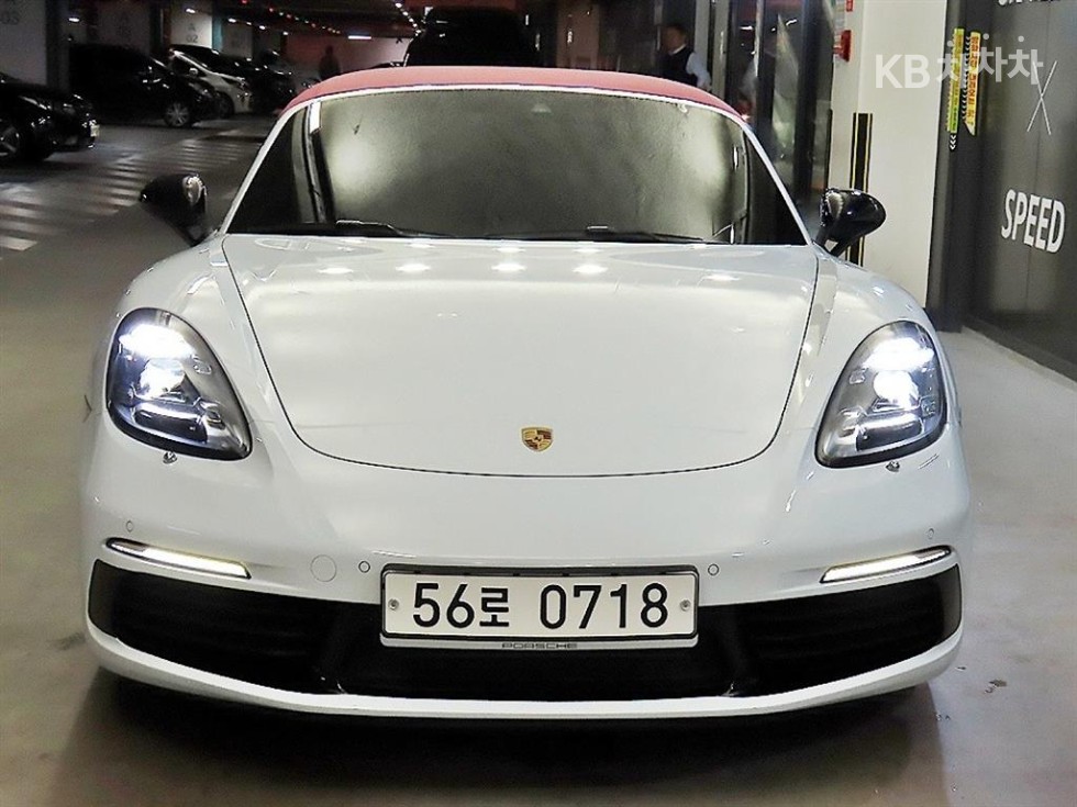 2017 Porsche 718 photo