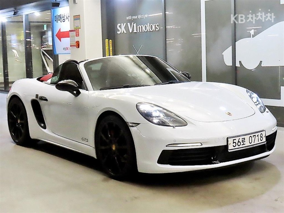 2017 Porsche 718 photo