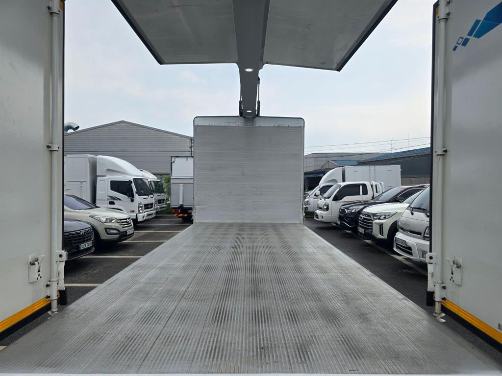 2024 Hyundai Used Car photo