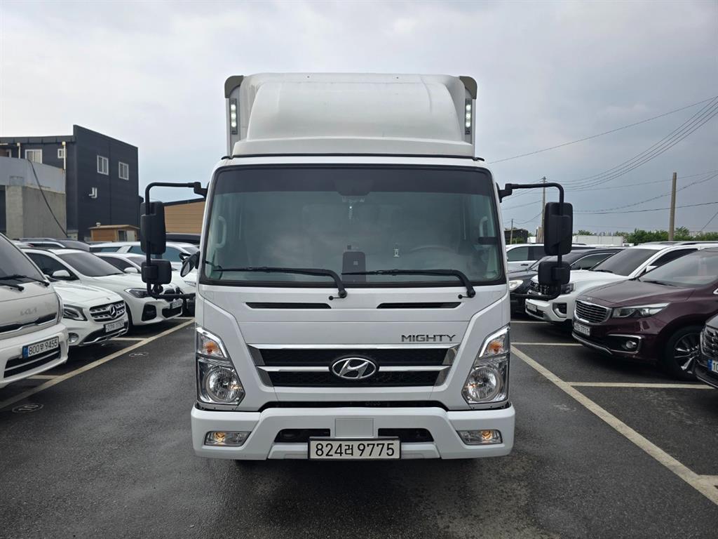 2024 Hyundai Used Car photo