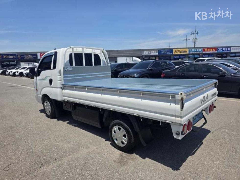 2023 - kia bongo iii