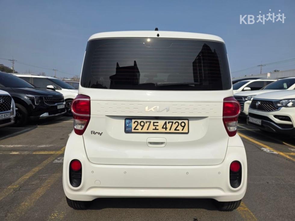 2022 - kia ray