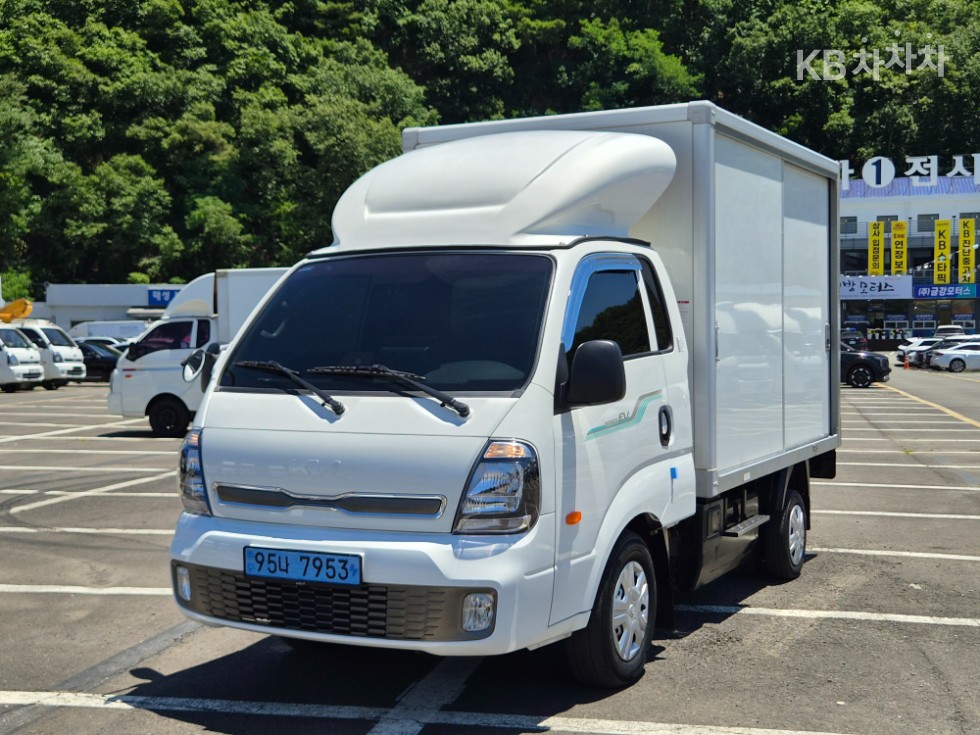 2023 - kia bongo iii