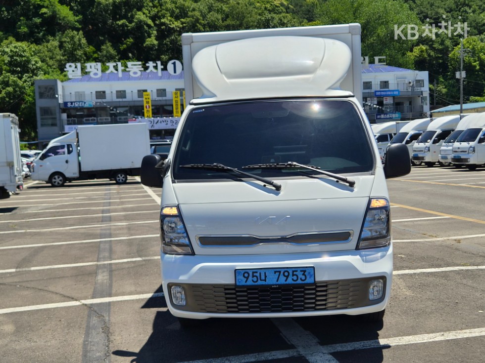 2023 - kia bongo iii