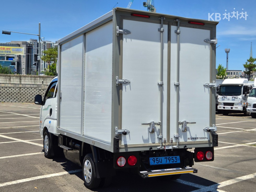 2023 - kia bongo iii