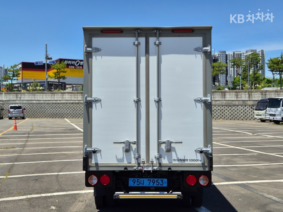 2023 - kia bongo iii