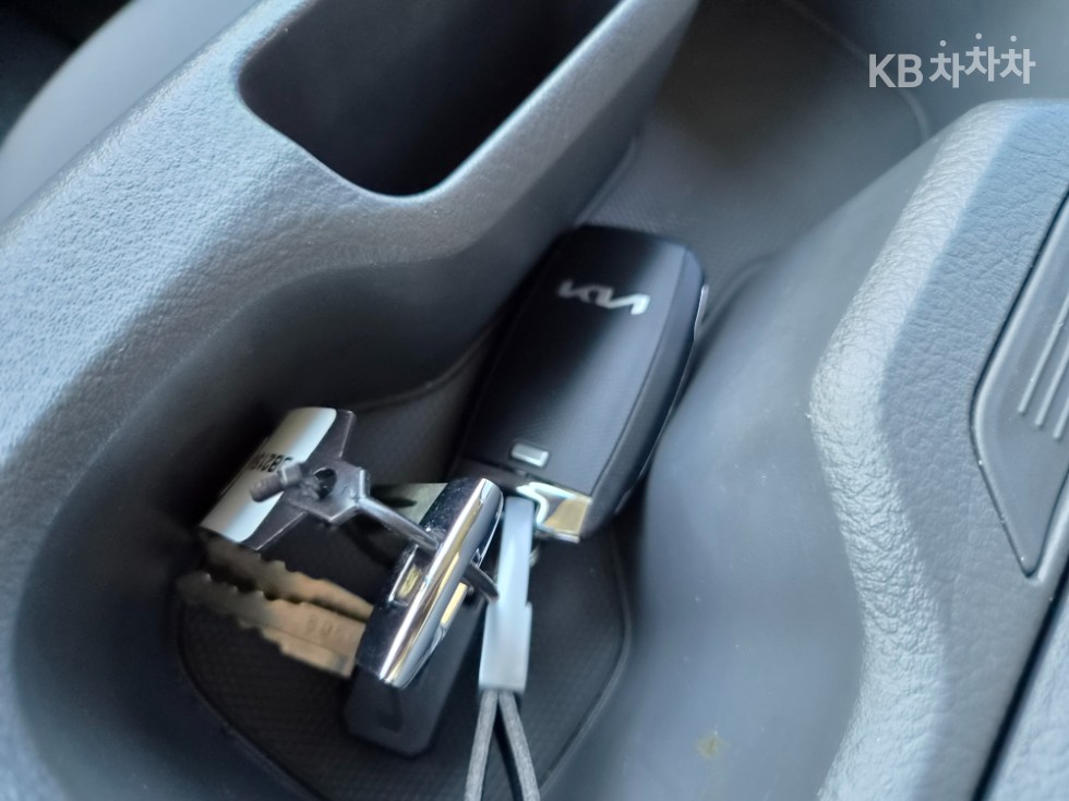 2023 - kia bongo iii