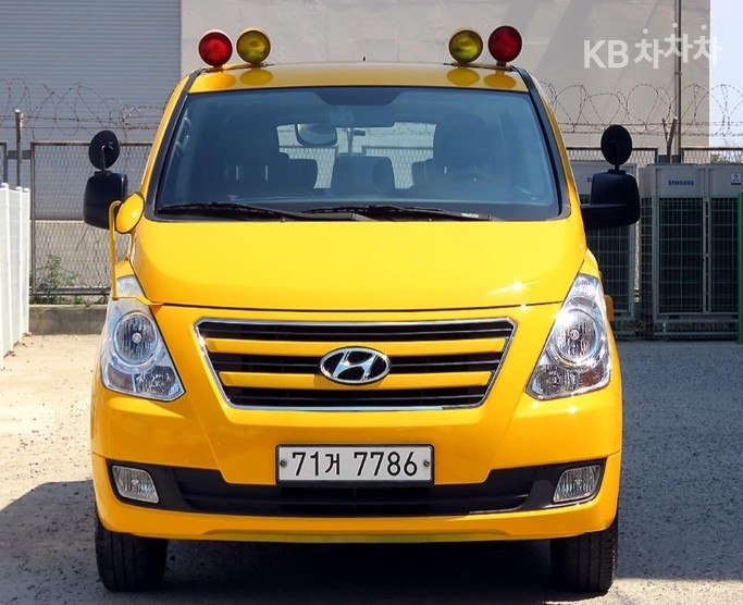 2016 hyundai starex 12-seater LPi Wagon CVX smart
