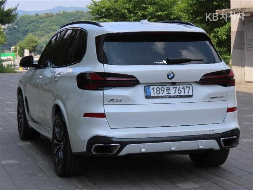 BMW X5 — miniaturë 4