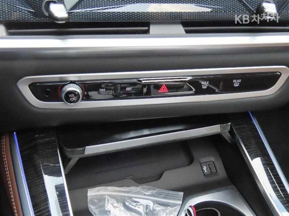 BMW X5 — miniaturë 7