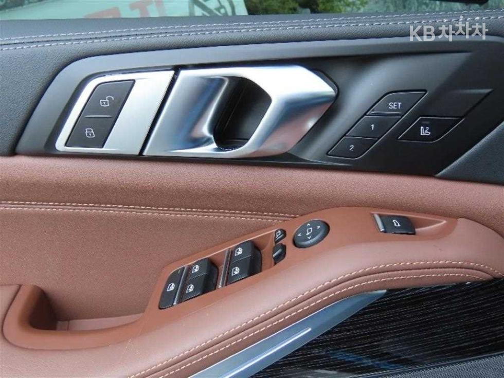 BMW X5 — miniaturë 12