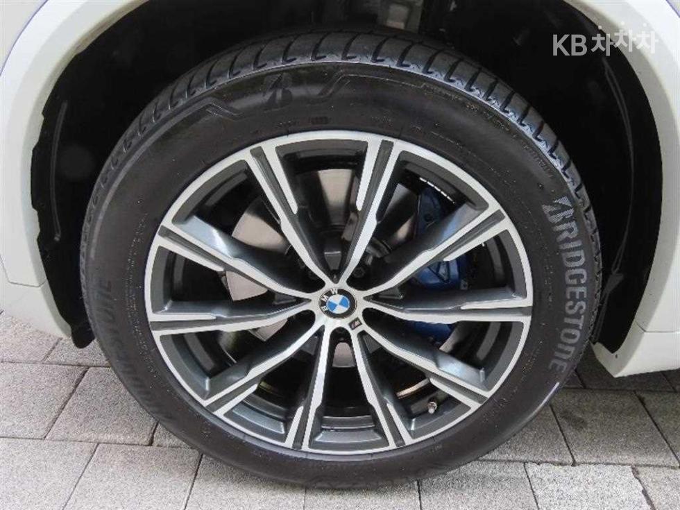 BMW X5 — miniaturë 17