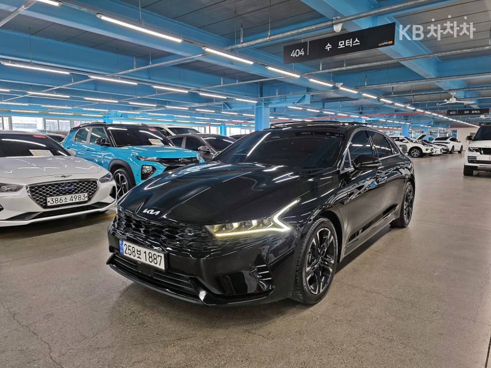 2023 - kia k5
