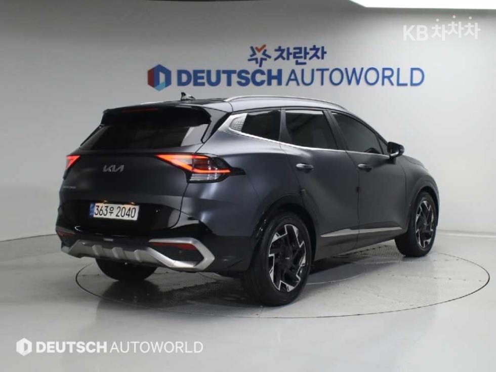 2022 - kia sportage