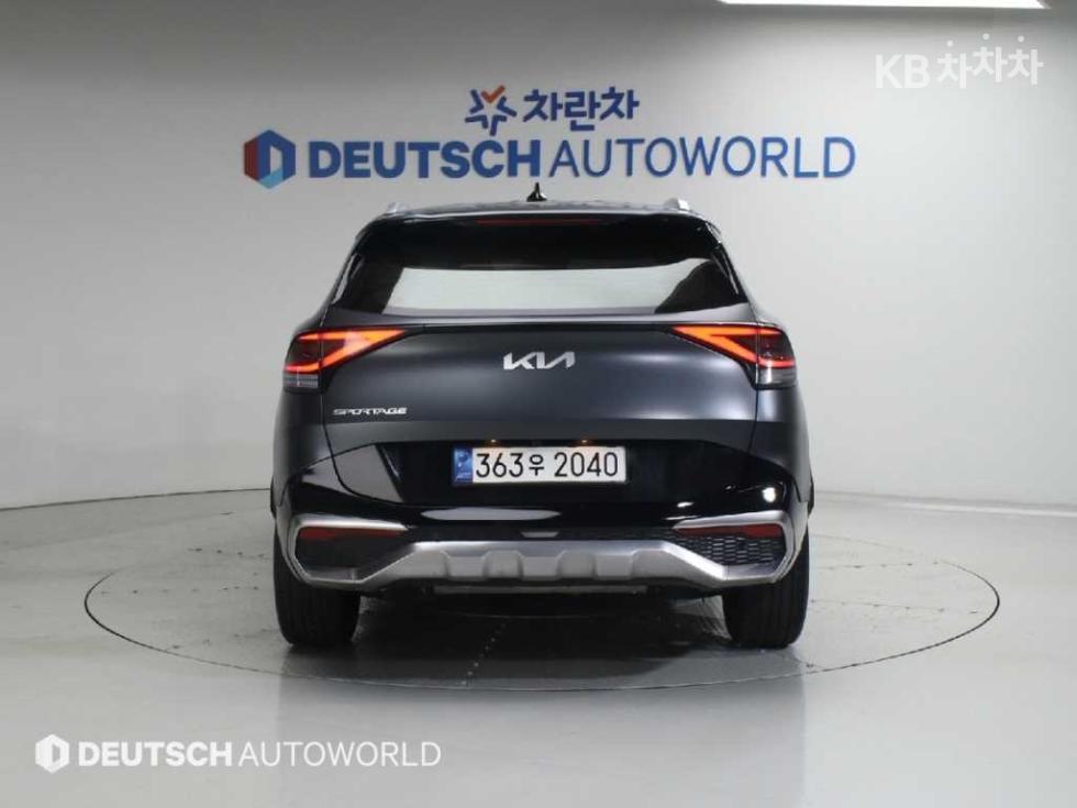 2022 - kia sportage