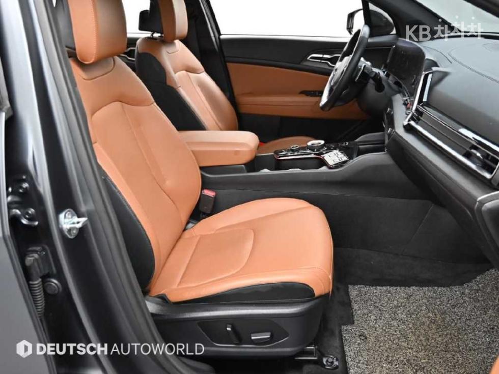 2022 - kia sportage