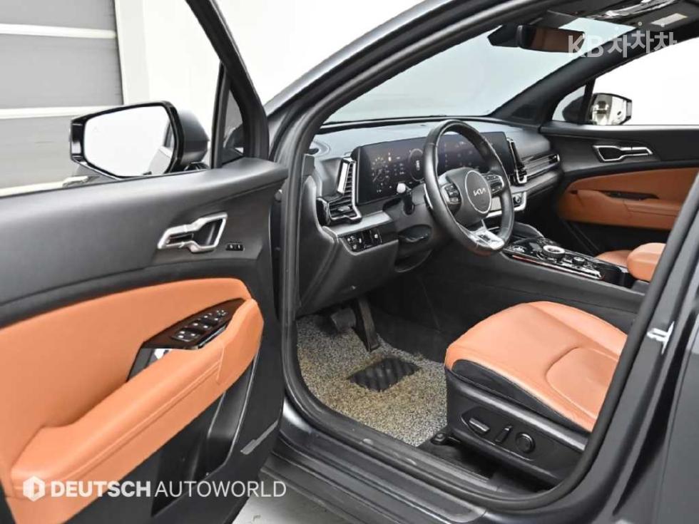2022 - kia sportage