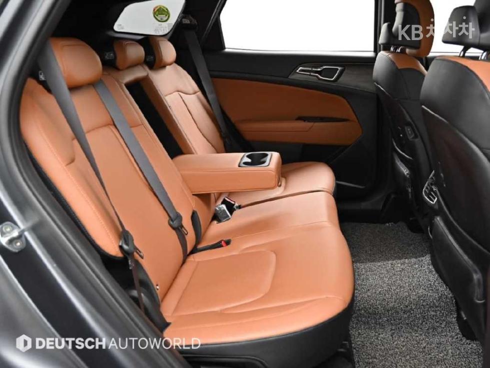 2022 - kia sportage