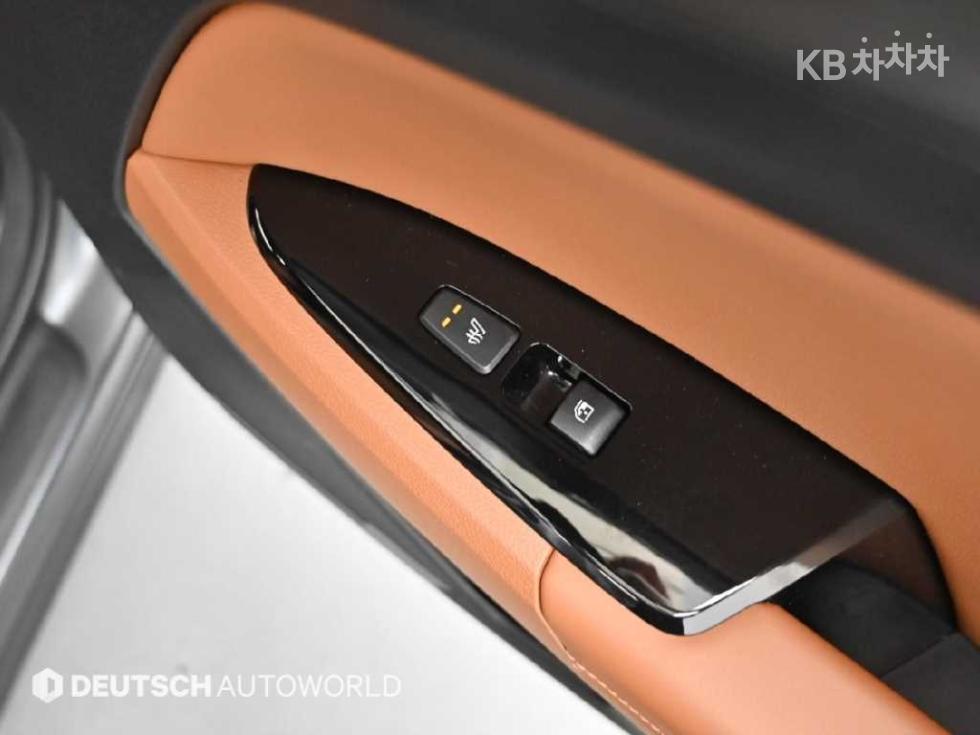 2022 - kia sportage
