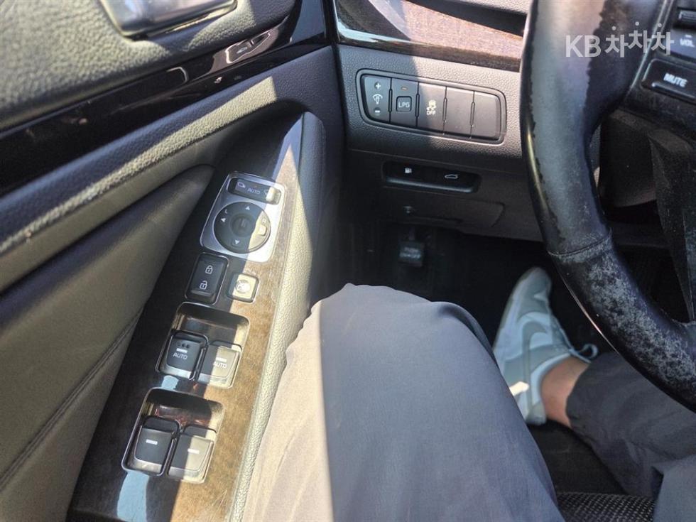 2013 - kia k7