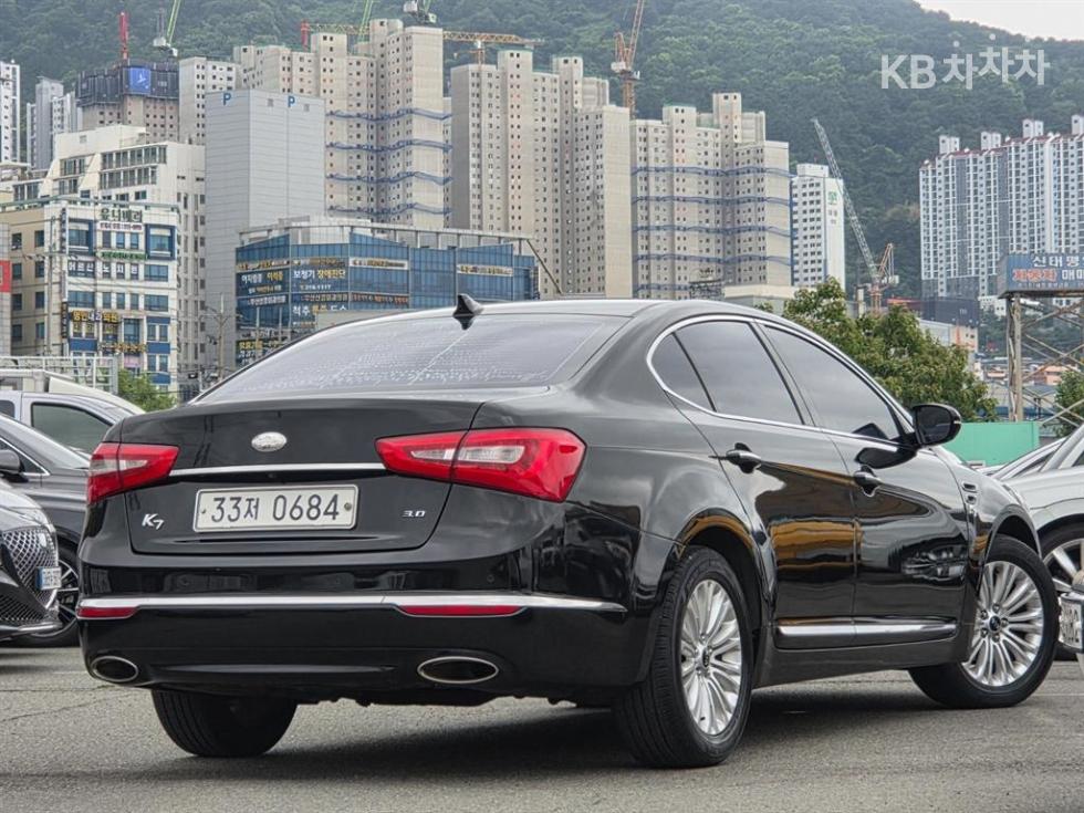 Kia K7 — miniaturë 5