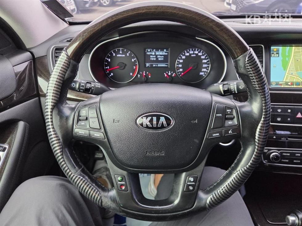 Kia K7 — miniaturë 10