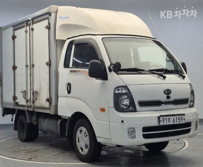 2013 - kia bongo iii