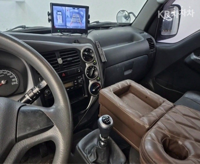 2013 - kia bongo iii
