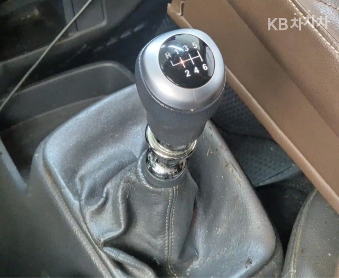 2013 - kia bongo iii