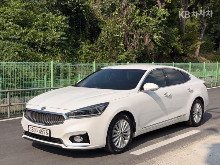 Kia K7 3.0 LPI 렌터카 럭셔리 — foto 1