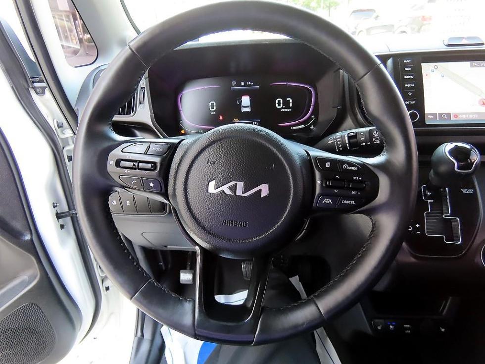 2023 - kia kia