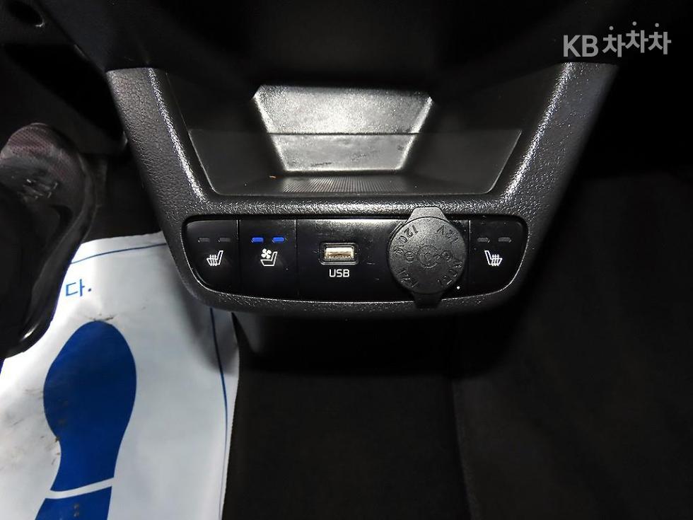 2023 - kia kia
