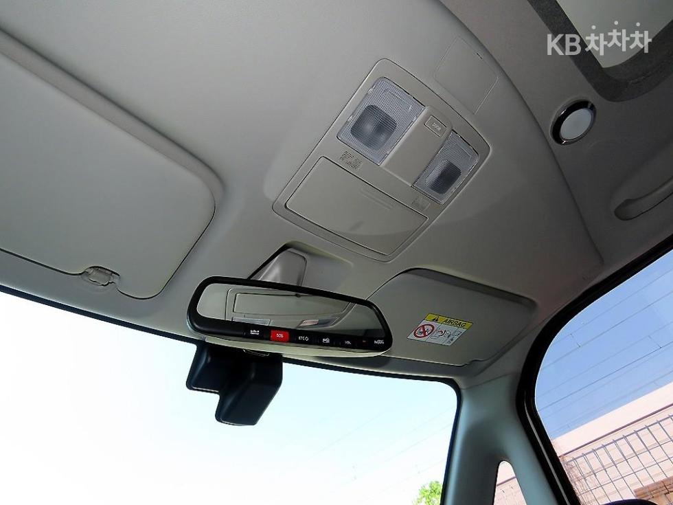 2023 - kia kia