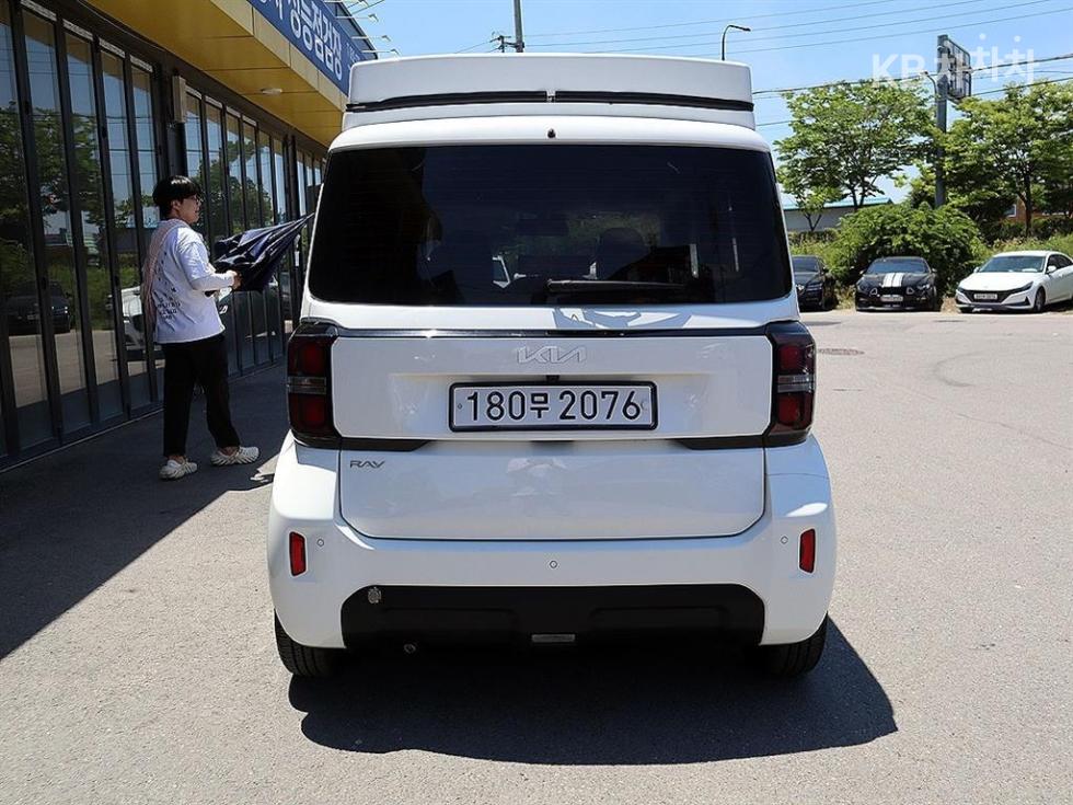 2023 - kia kia