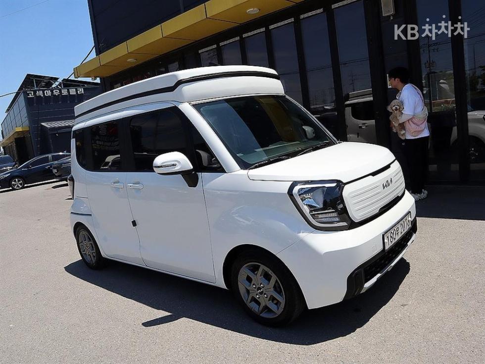 2023 - kia kia