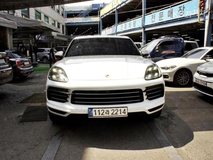 Porsche Cayenne 9Y0 3.0 E-Hybrid Base Type