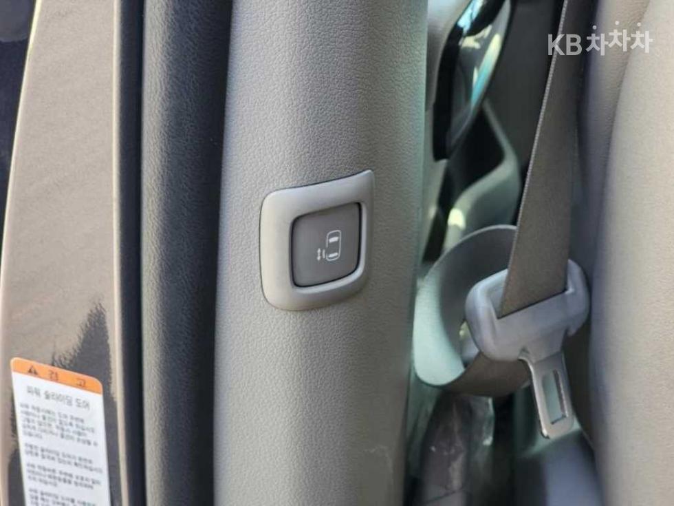 2019 - kia carnival