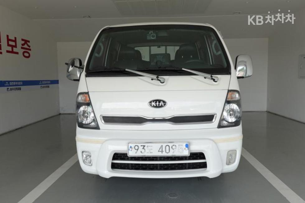 2013 - kia bongo iii
