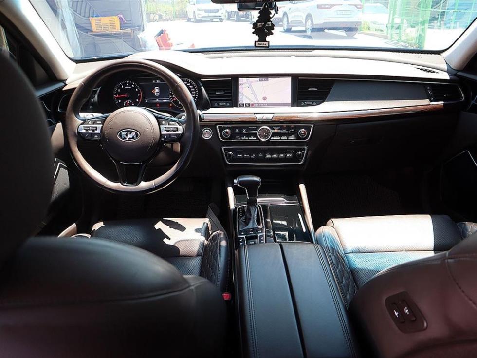 2019 - kia k7