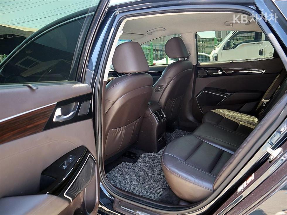 2019 - kia k7